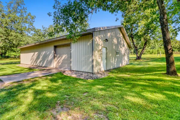 $795,000 | 37895 Southwest Height Of Land Drive, Rochert, MN 56578