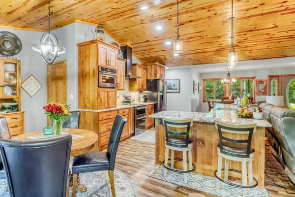 $795,000 | 37895 Southwest Height Of Land Drive, Rochert, MN 56578