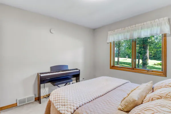 $795,000 | 37895 Southwest Height Of Land Drive, Rochert, MN 56578