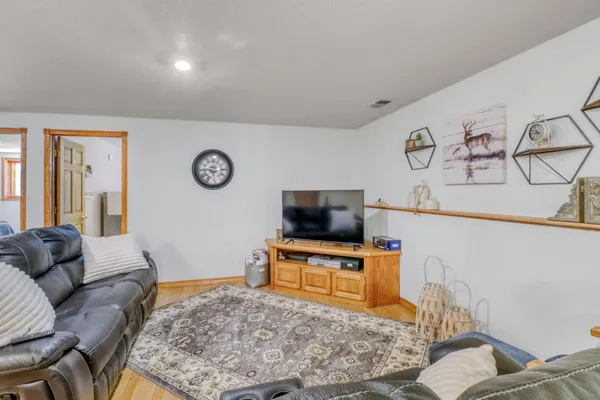 $795,000 | 37895 Southwest Height Of Land Drive, Rochert, MN 56578