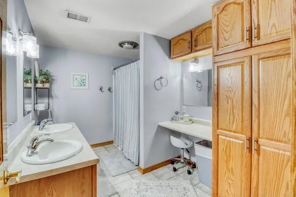 $795,000 | 37895 Southwest Height Of Land Drive, Rochert, MN 56578