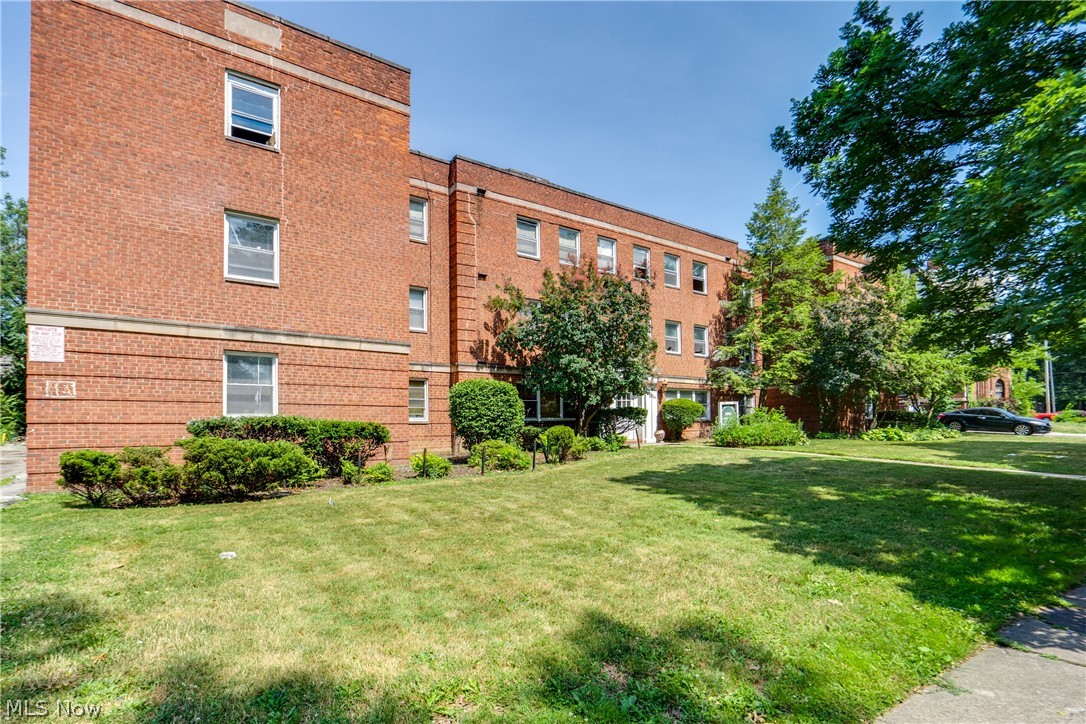 2885 Hampton Road Cleveland, OH 44120 - Photo 13 of 13 Gallery Image 13