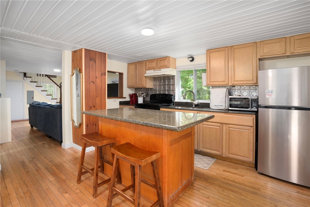 2002 Kingstown Road South Kingstown, RI 02879 - Photo 7 of 29