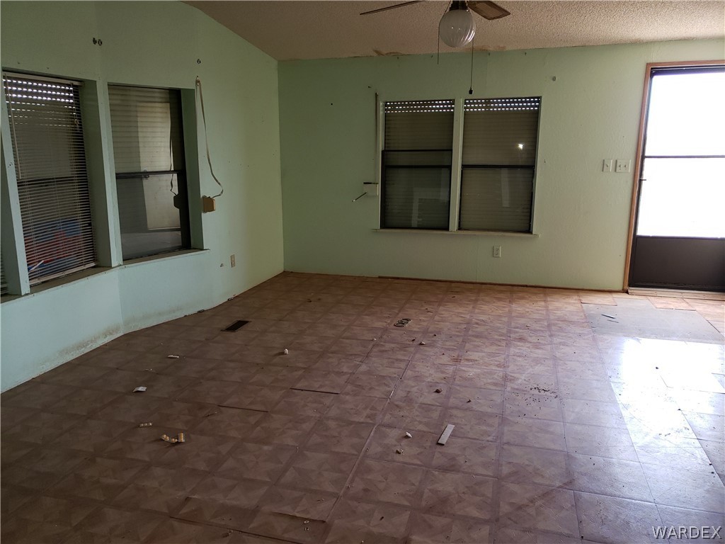 3969 North Santa Maria Road Golden Valley, AZ 86413 - Photo 8 of 16