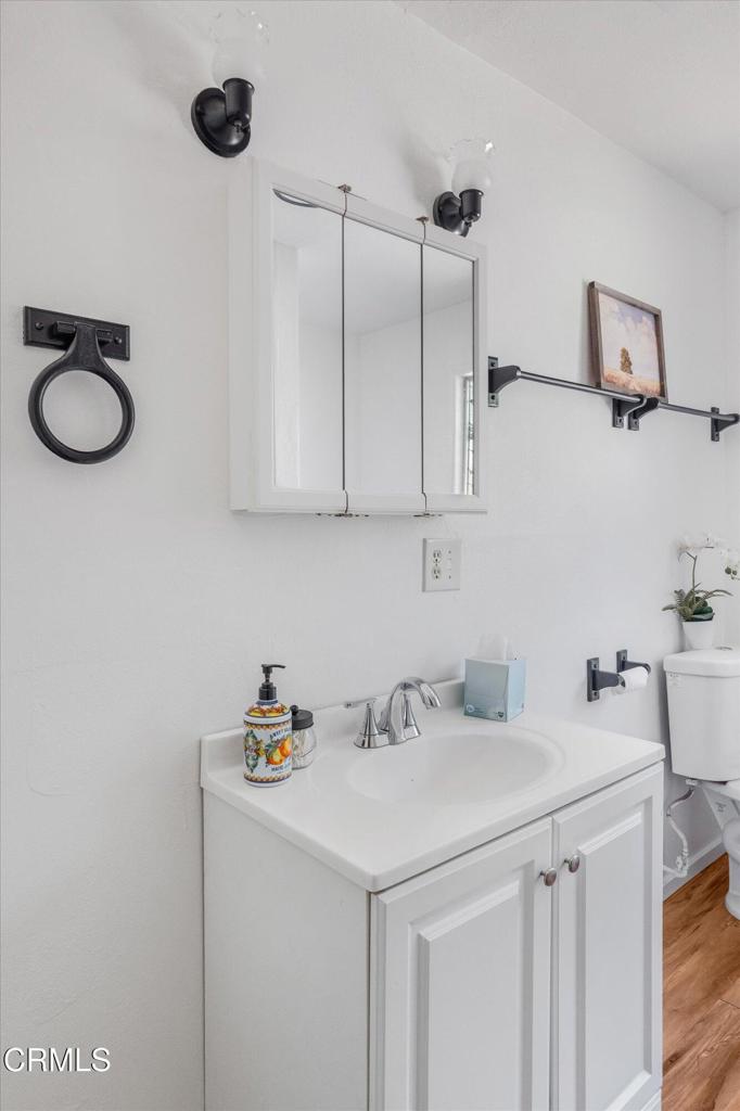2660 Independence Road Mokelumne Hill, CA 95245 - Photo 13 of 37 a bathroom with a sink and a mirror