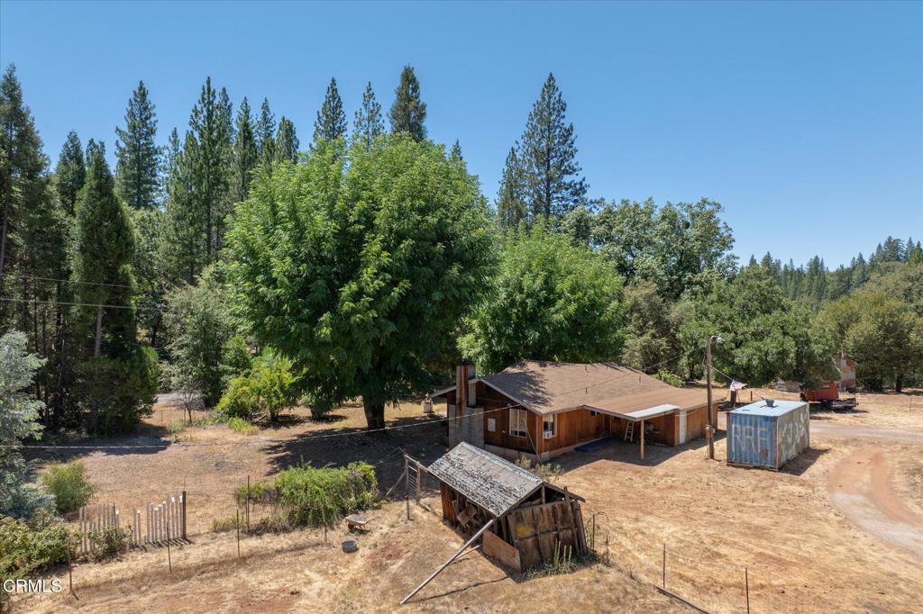 2660 Independence Road Mokelumne Hill, CA 95245 - Photo 28 of 37 a view of a patio with a yard