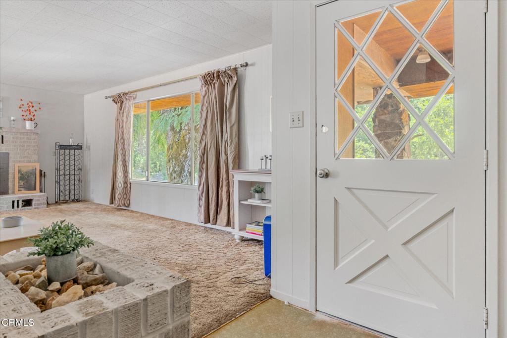 2660 Independence Road Mokelumne Hill, CA 95245 - Photo 3 of 37 a view of an entryway