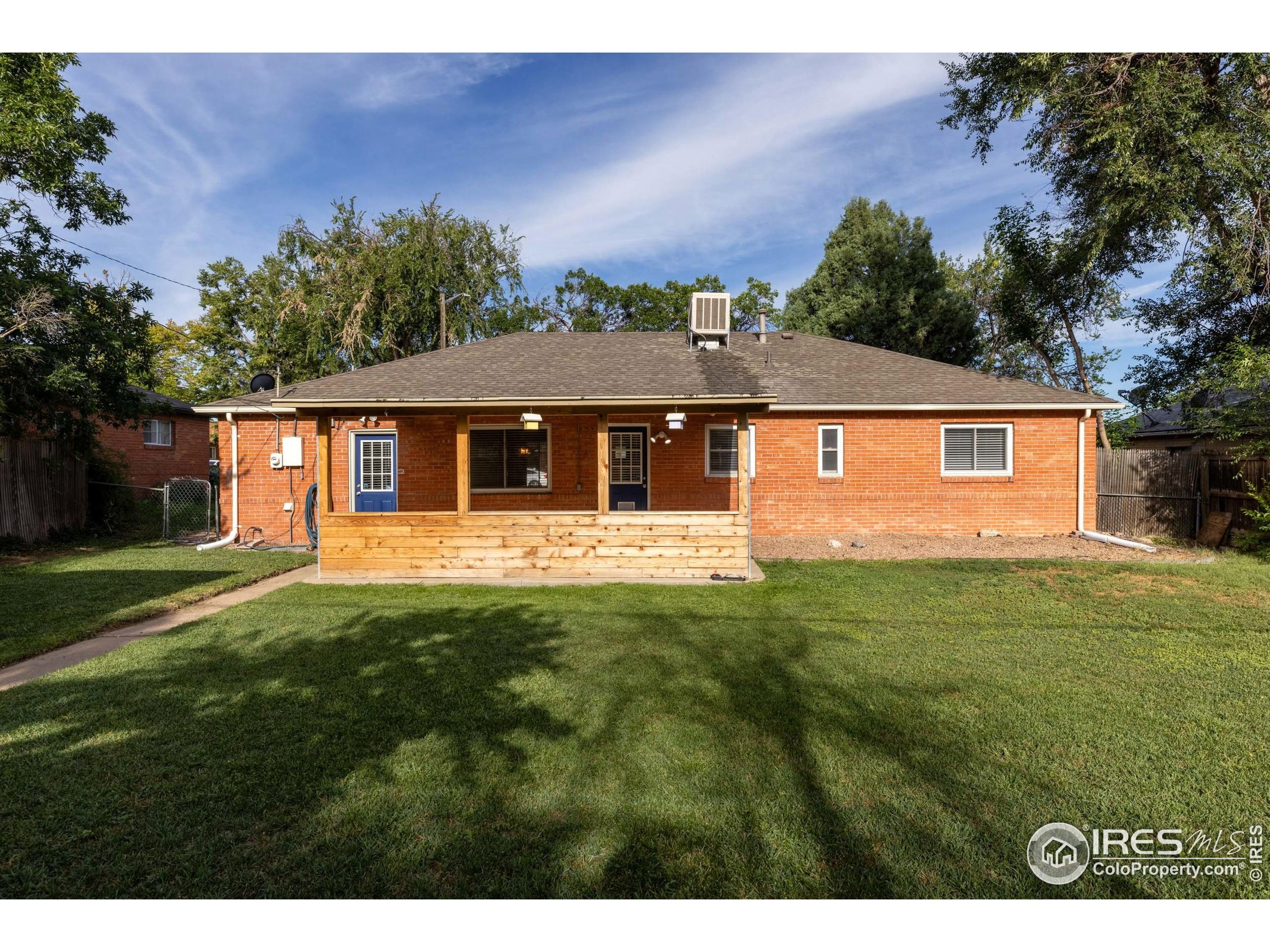 1170 Racine Street Aurora, CO 80011 - Photo 16 of 44