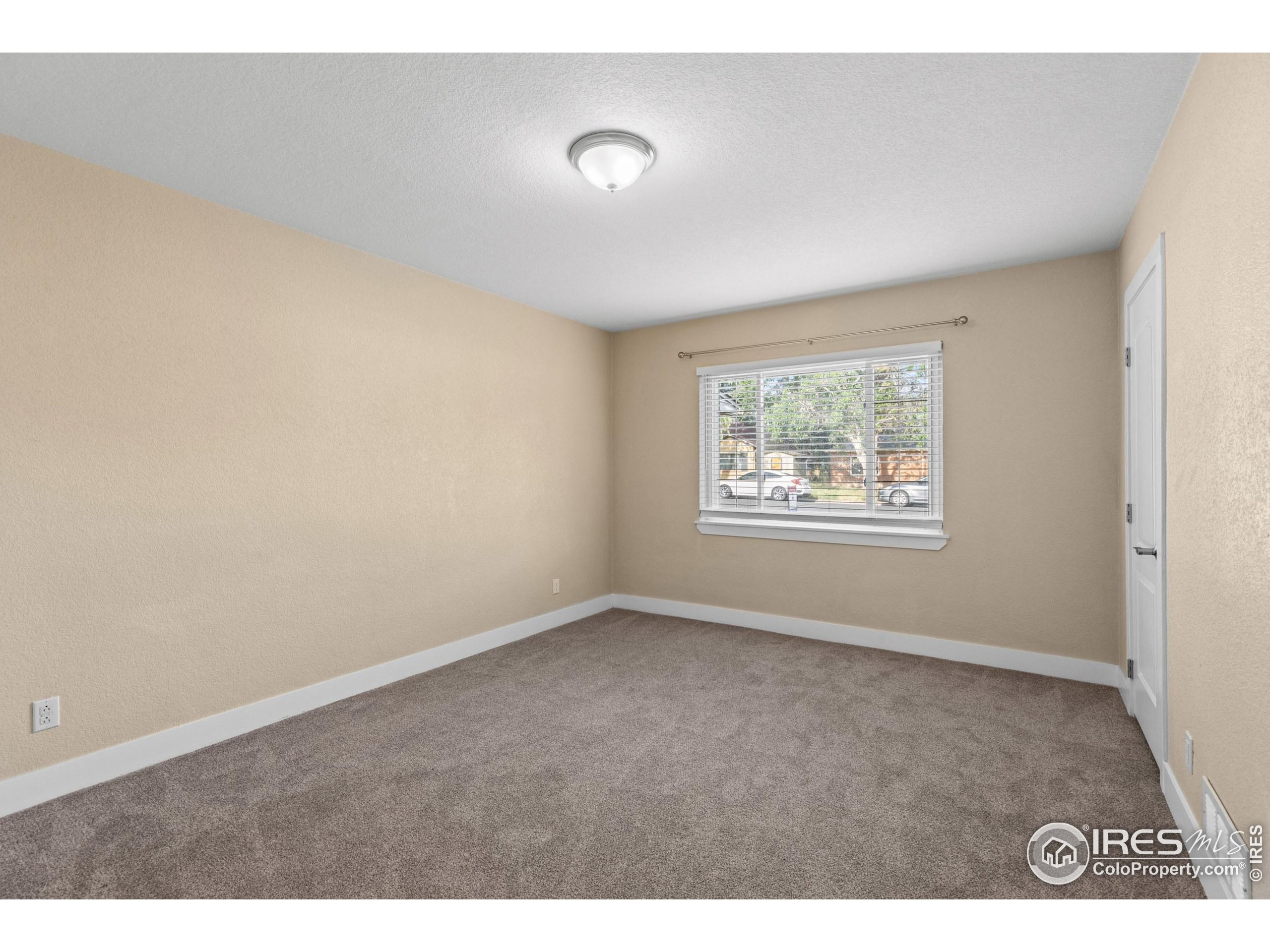 1170 Racine Street Aurora, CO 80011 - Photo 19 of 44