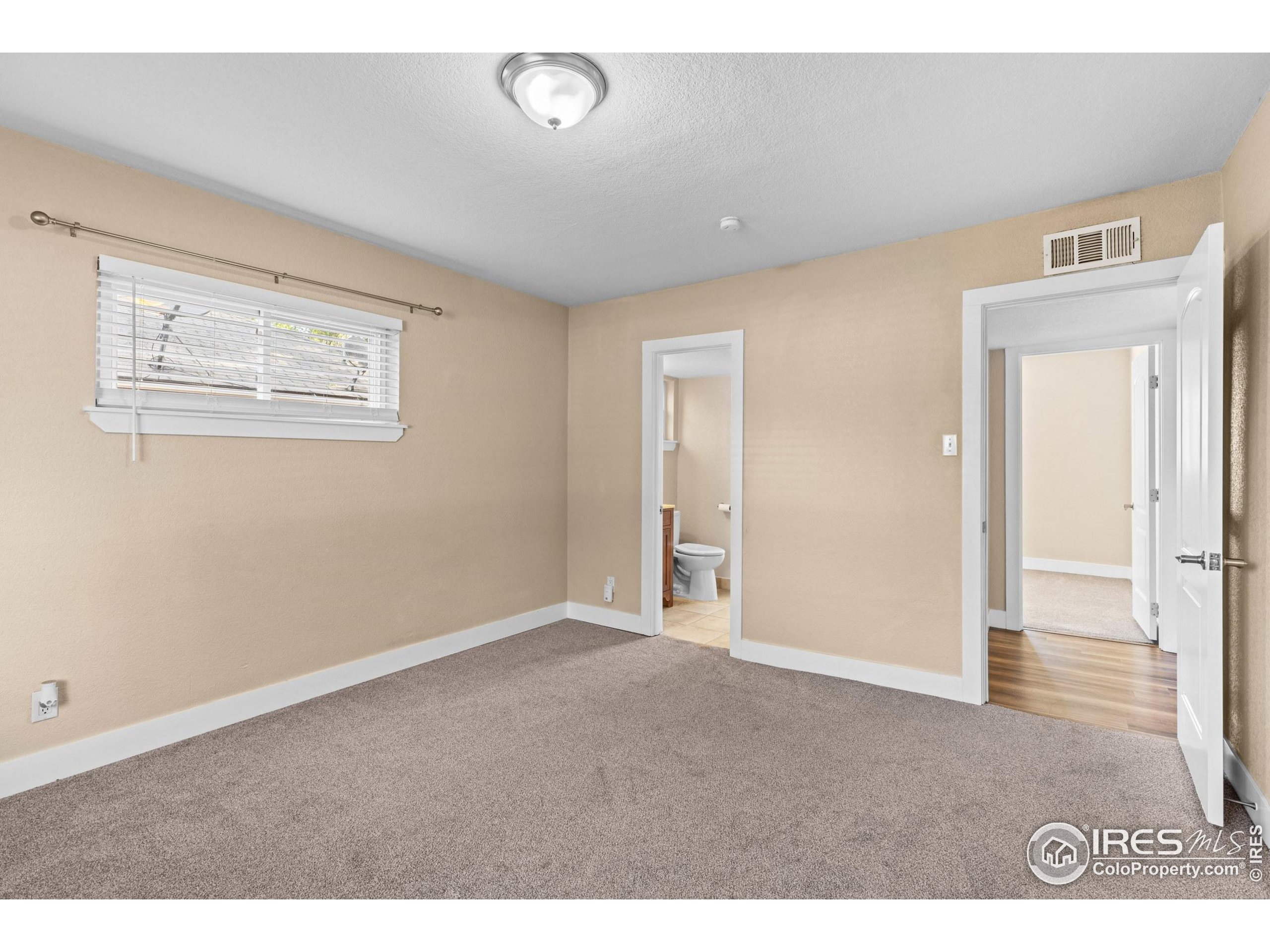 1170 Racine Street Aurora, CO 80011 - Photo 21 of 44