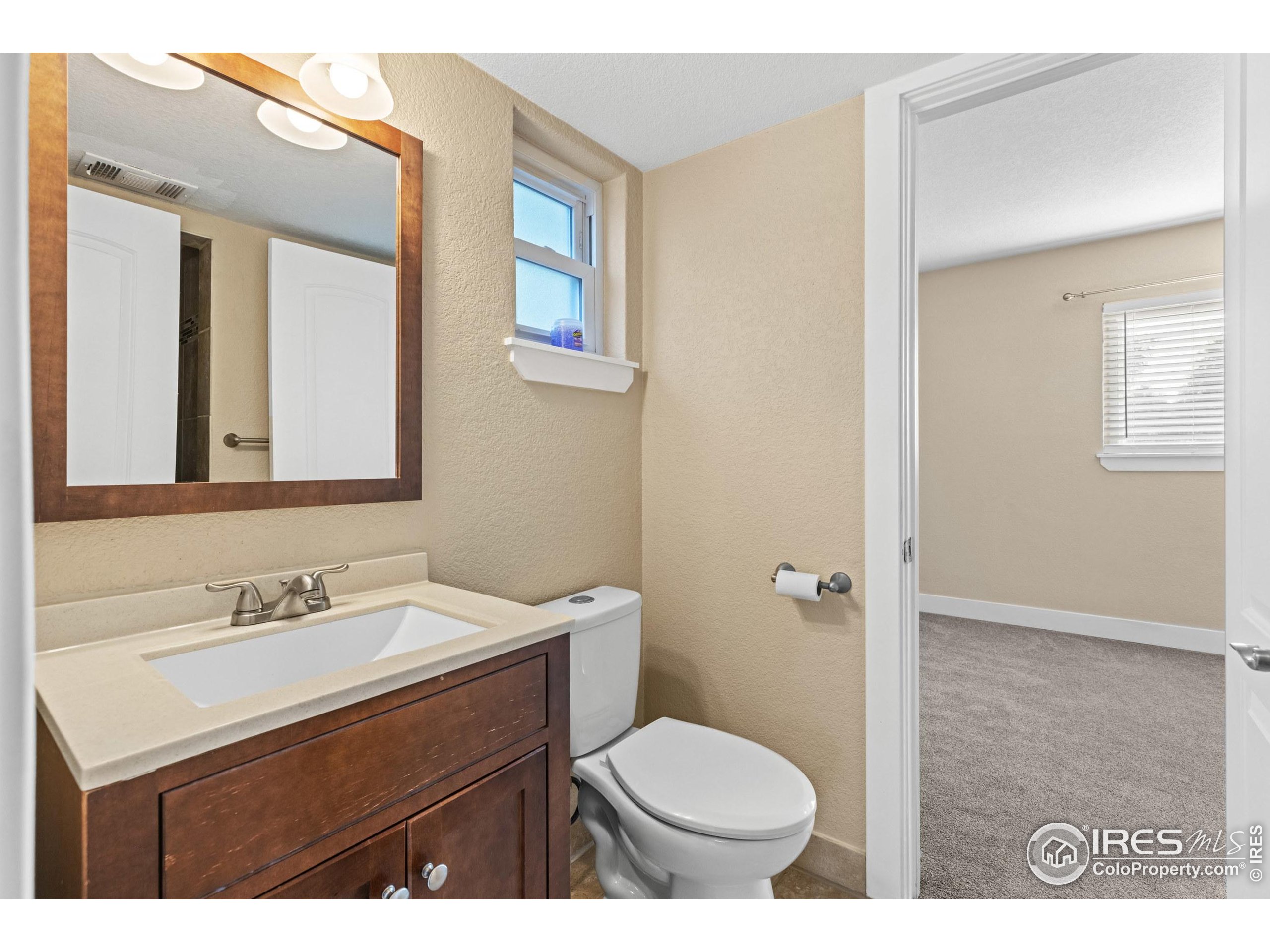 1170 Racine Street Aurora, CO 80011 - Photo 22 of 44