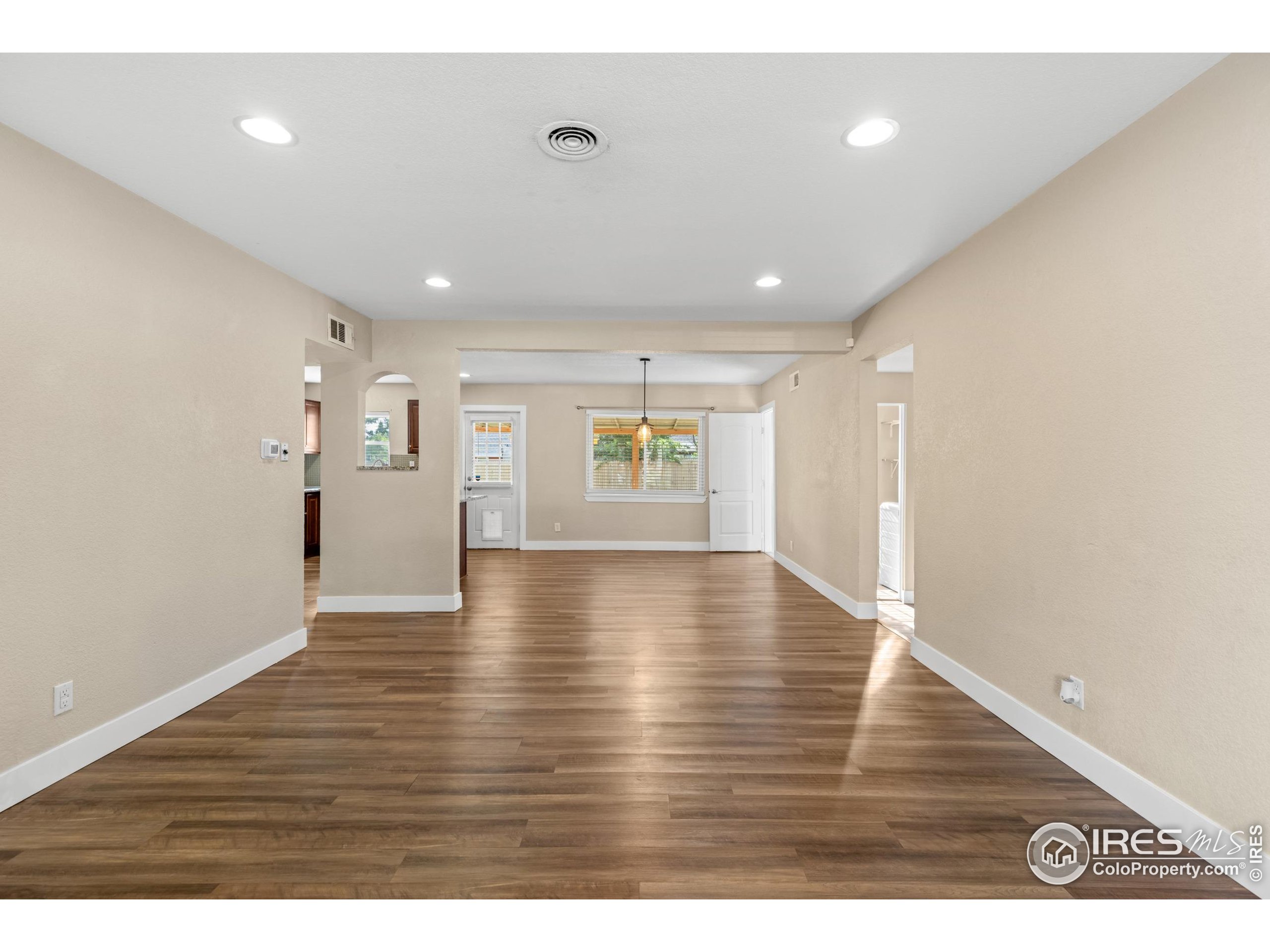 1170 Racine Street Aurora, CO 80011 - Photo 30 of 44