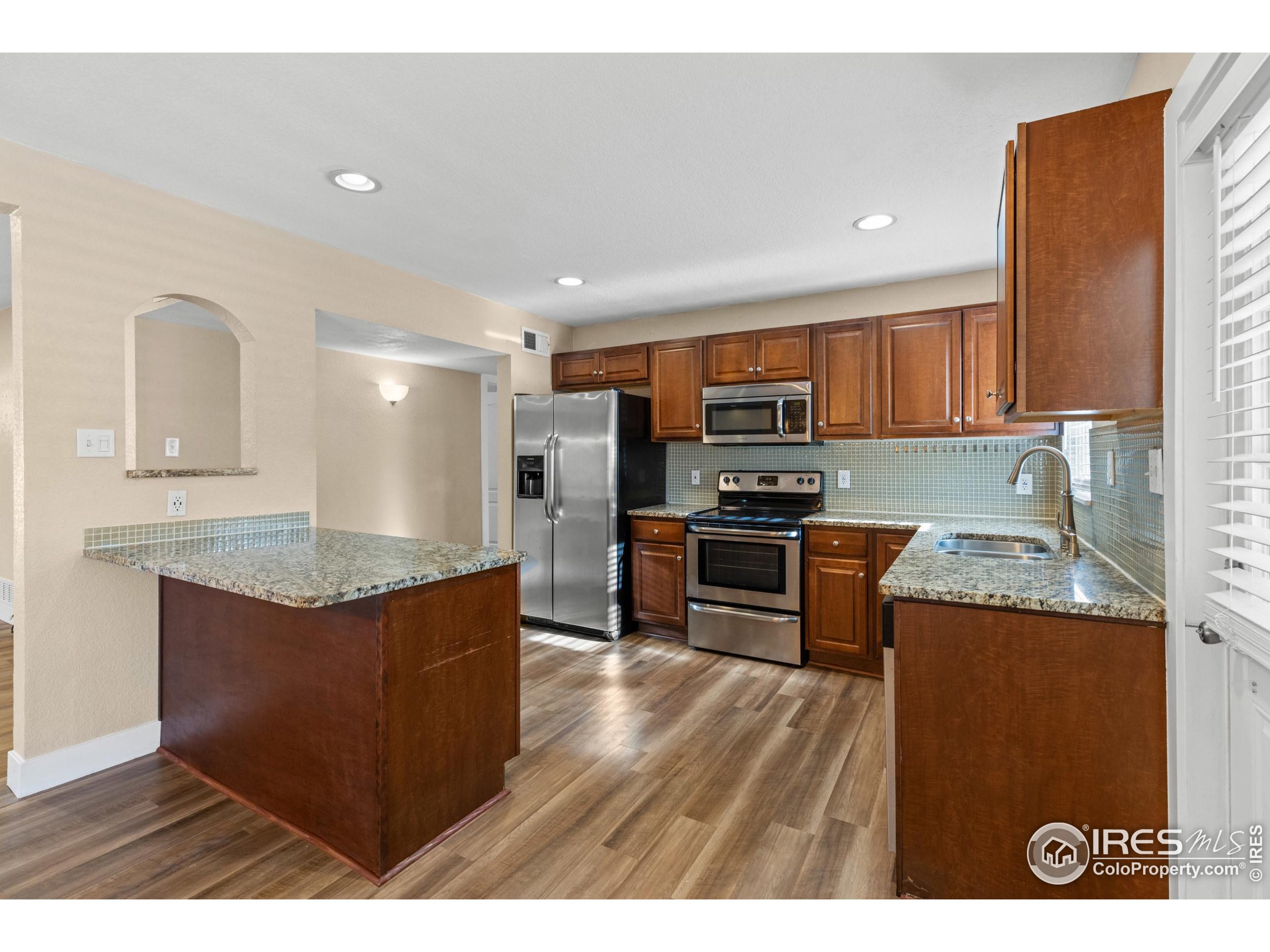 1170 Racine Street Aurora, CO 80011 - Photo 6 of 44