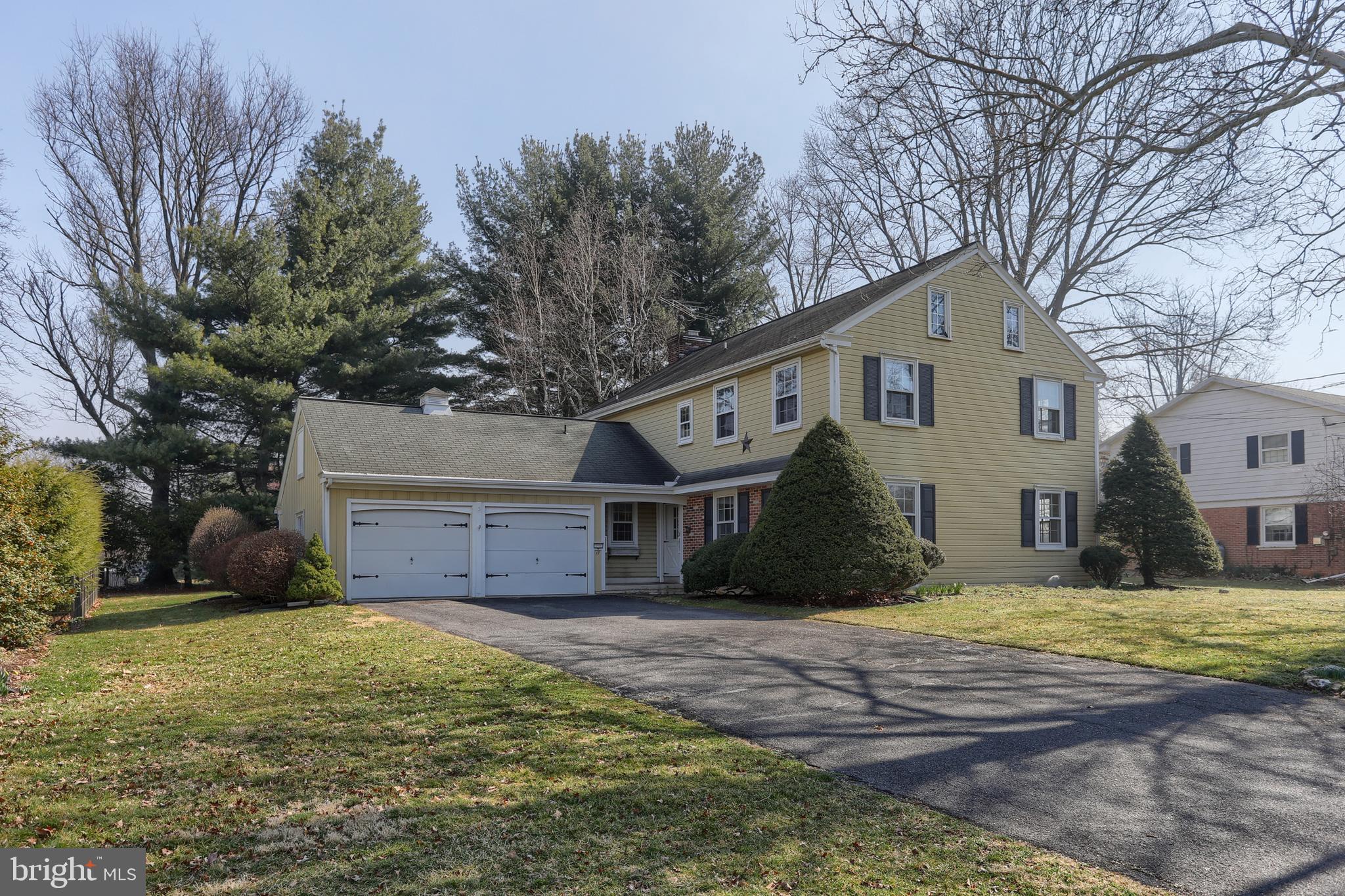 17 Becker Drive Lititz, PA 17543 - Photo 1 of 50 17 Becker Drive located on large scenic lot
