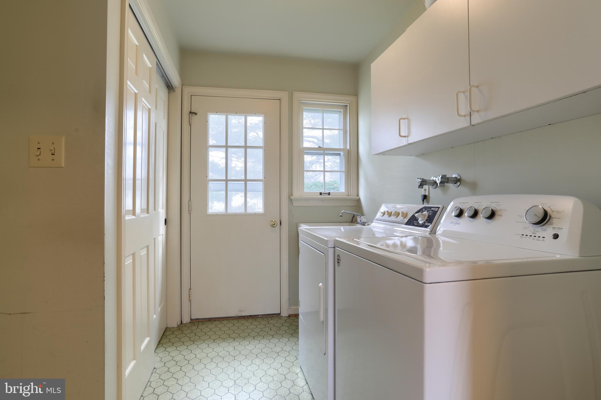 17 Becker Drive Lititz, PA 17543 - Photo 22 of 50 1st floor laundry room