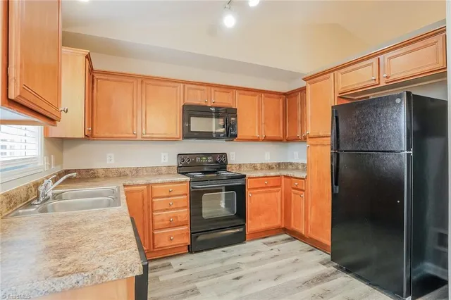 $1,680 | 3915 Bluestem Drive, Greensboro, NC 27405