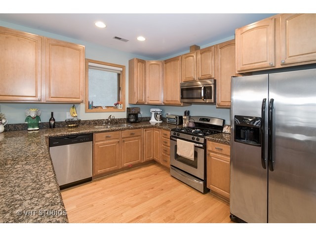4530 North Magnolia Avenue, Unit 2S Chicago, IL 60640 - Photo 5 of 10