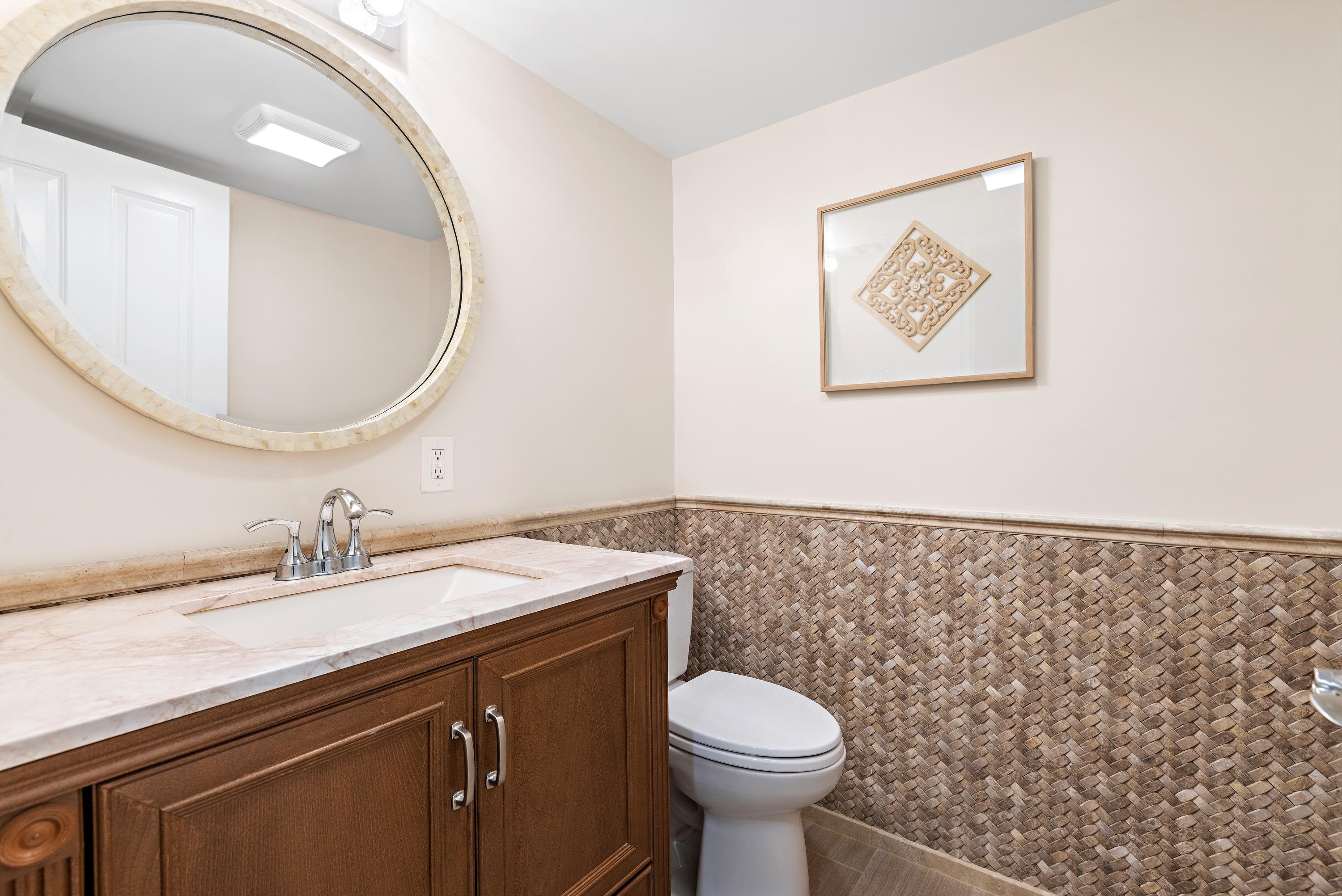 147 Manhattan Avenue Jersey City, NJ 07307 - Photo 15 of 42