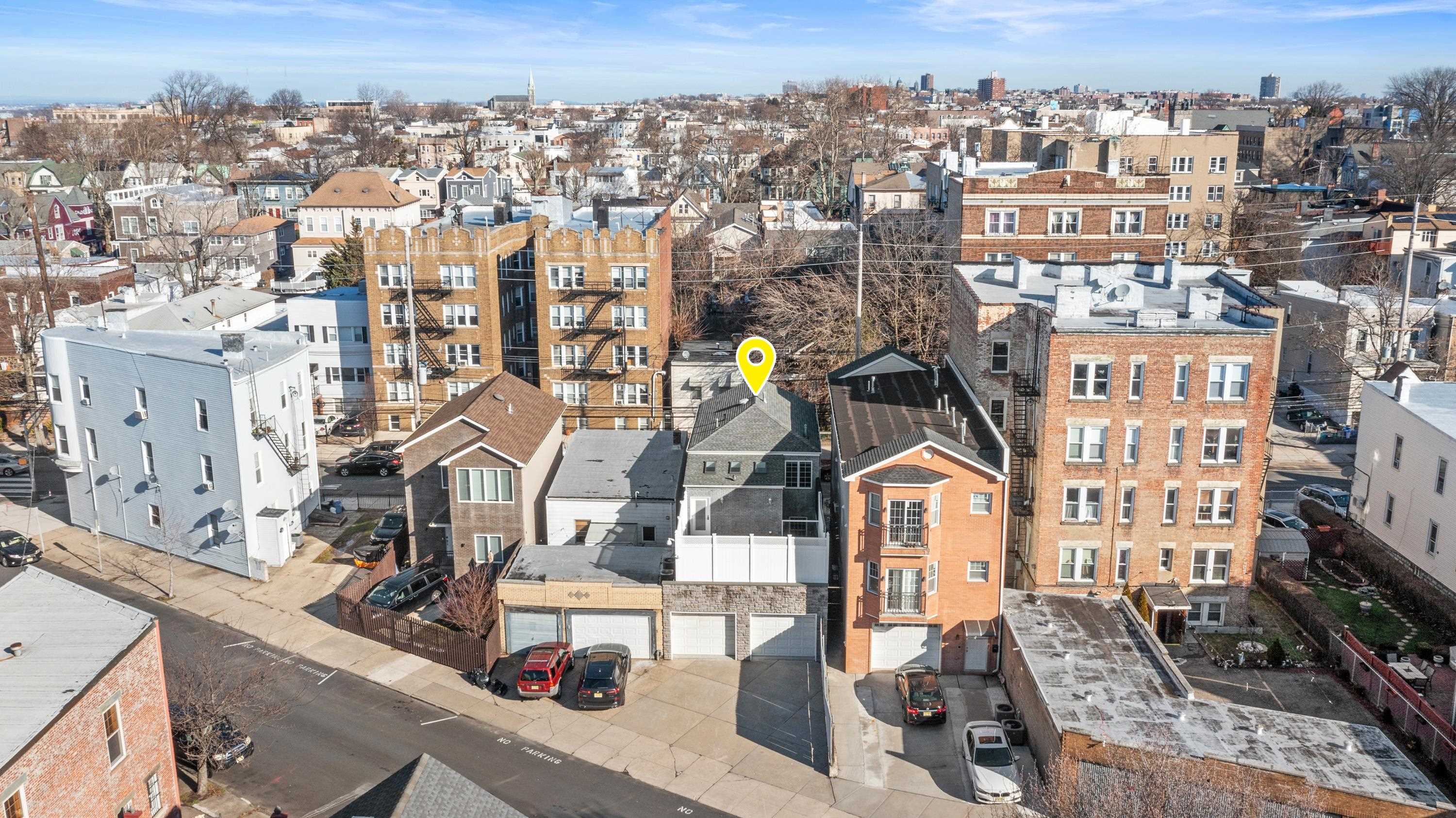 147 Manhattan Avenue Jersey City, NJ 07307 - Photo 38 of 42