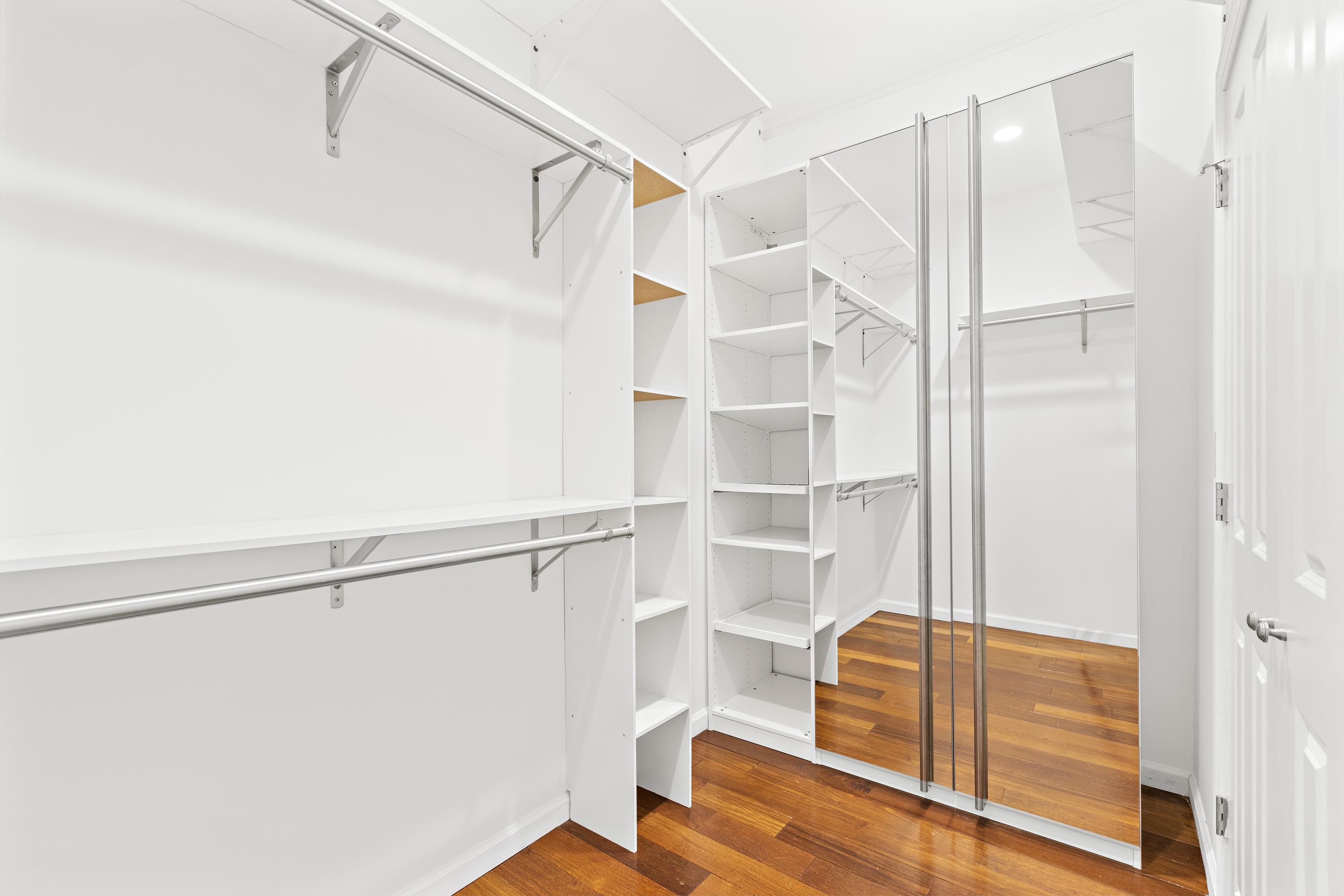 147 Manhattan Avenue Jersey City, NJ 07307 - Photo 8 of 42