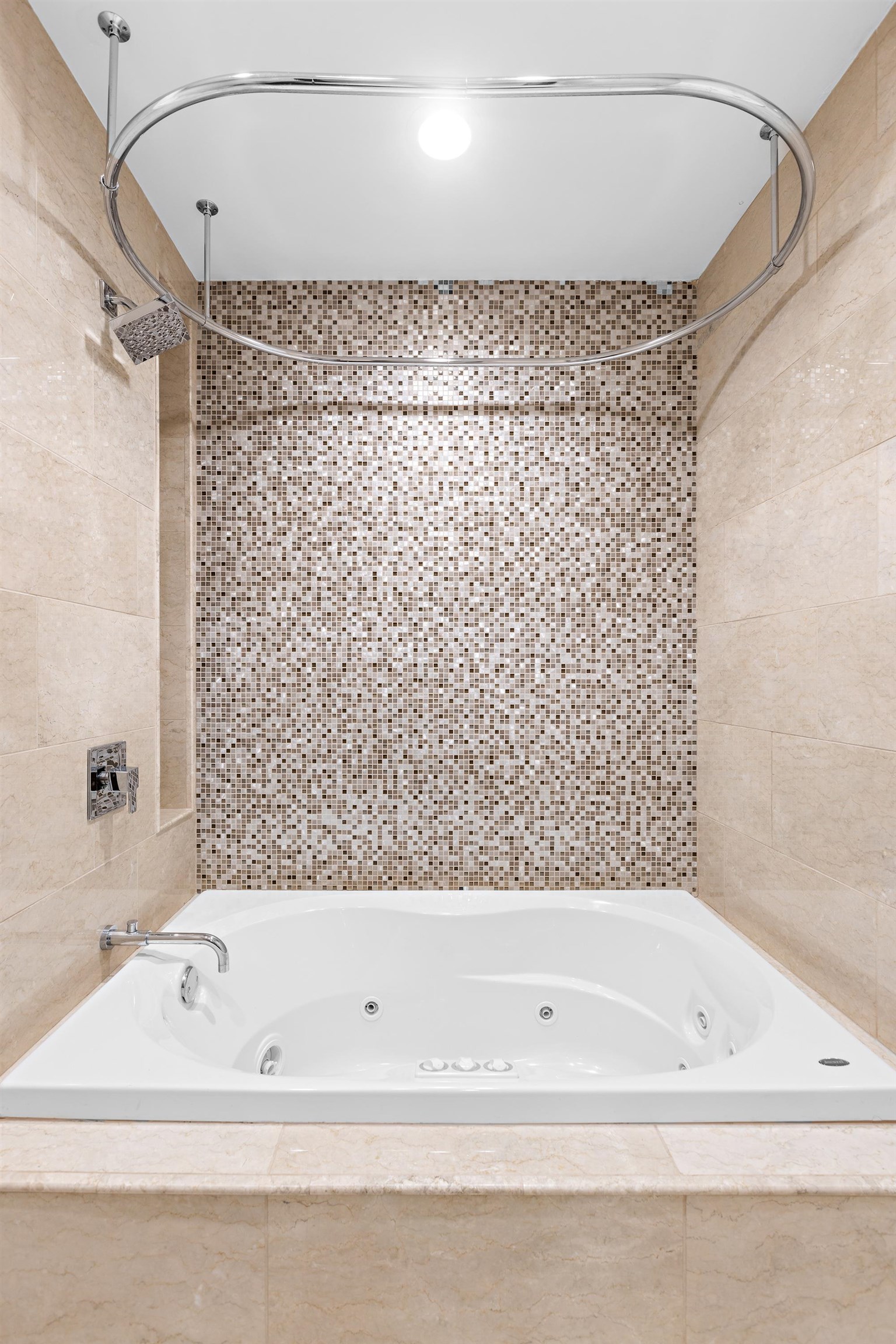 147 Manhattan Avenue Jersey City, NJ 07307 - Photo 10 of 42