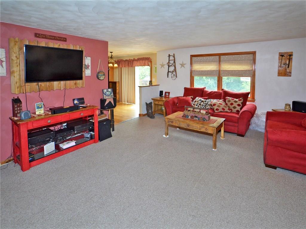 115 Rustic Ridge Drive Pittsburgh, PA 15239 - Photo 7 of 24 Gallery Image 7