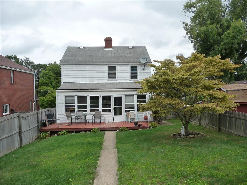 1820 Devonshire Road Coraopolis, PA 15108 - Photo 3 of 10 Gallery Image 3