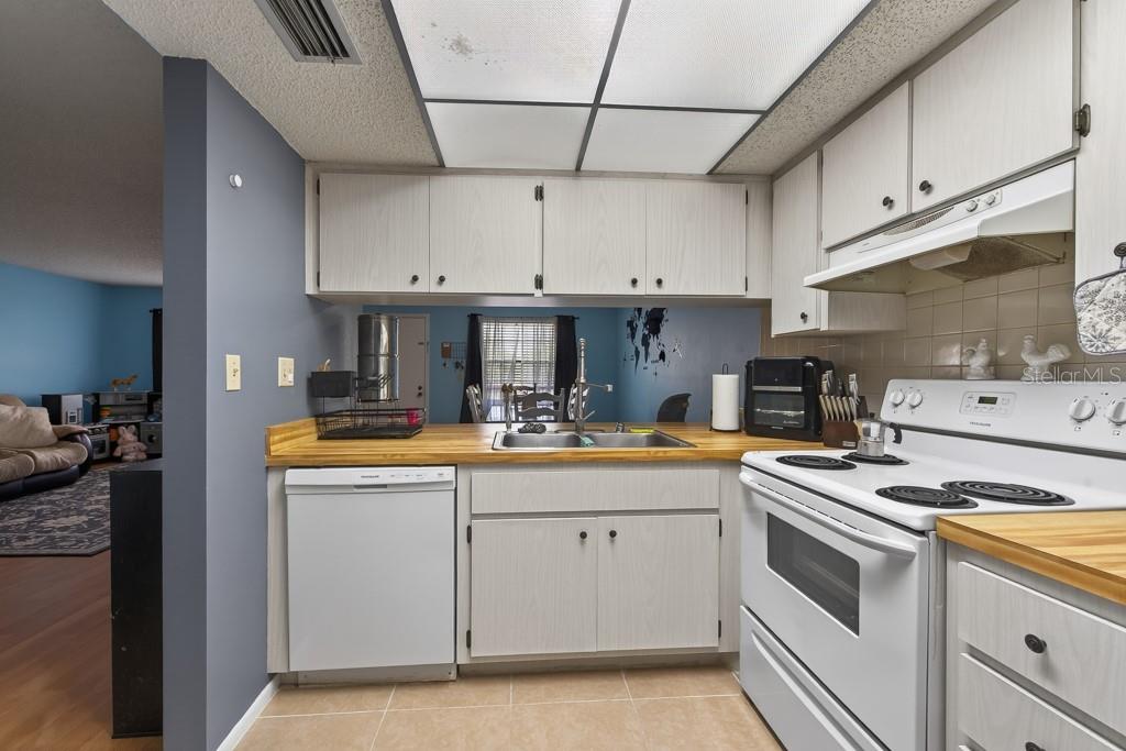 13250 Ridge Road, Unit 3B3 Largo, FL 33778 - Photo 19 of 47