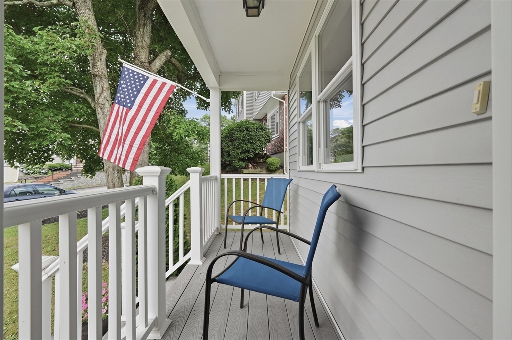 134 Hathaway Commons Road Fall River, MA 02720 - Photo 4 of 41