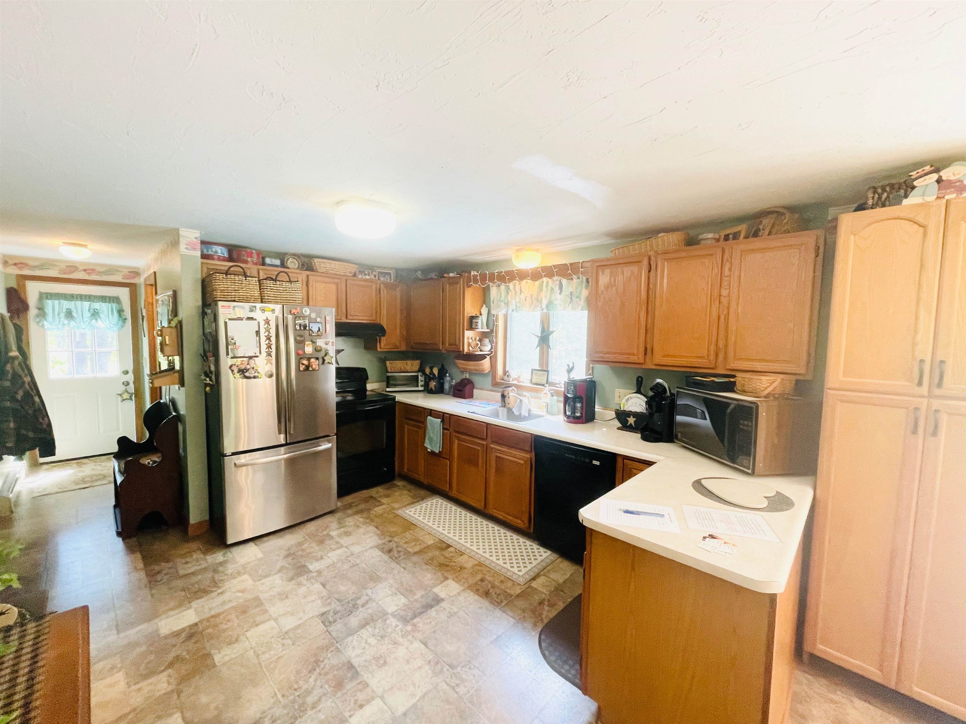 539 Scruton Pond Road Barrington, NH 03825 - Photo 11 of 39 Gallery Image 11