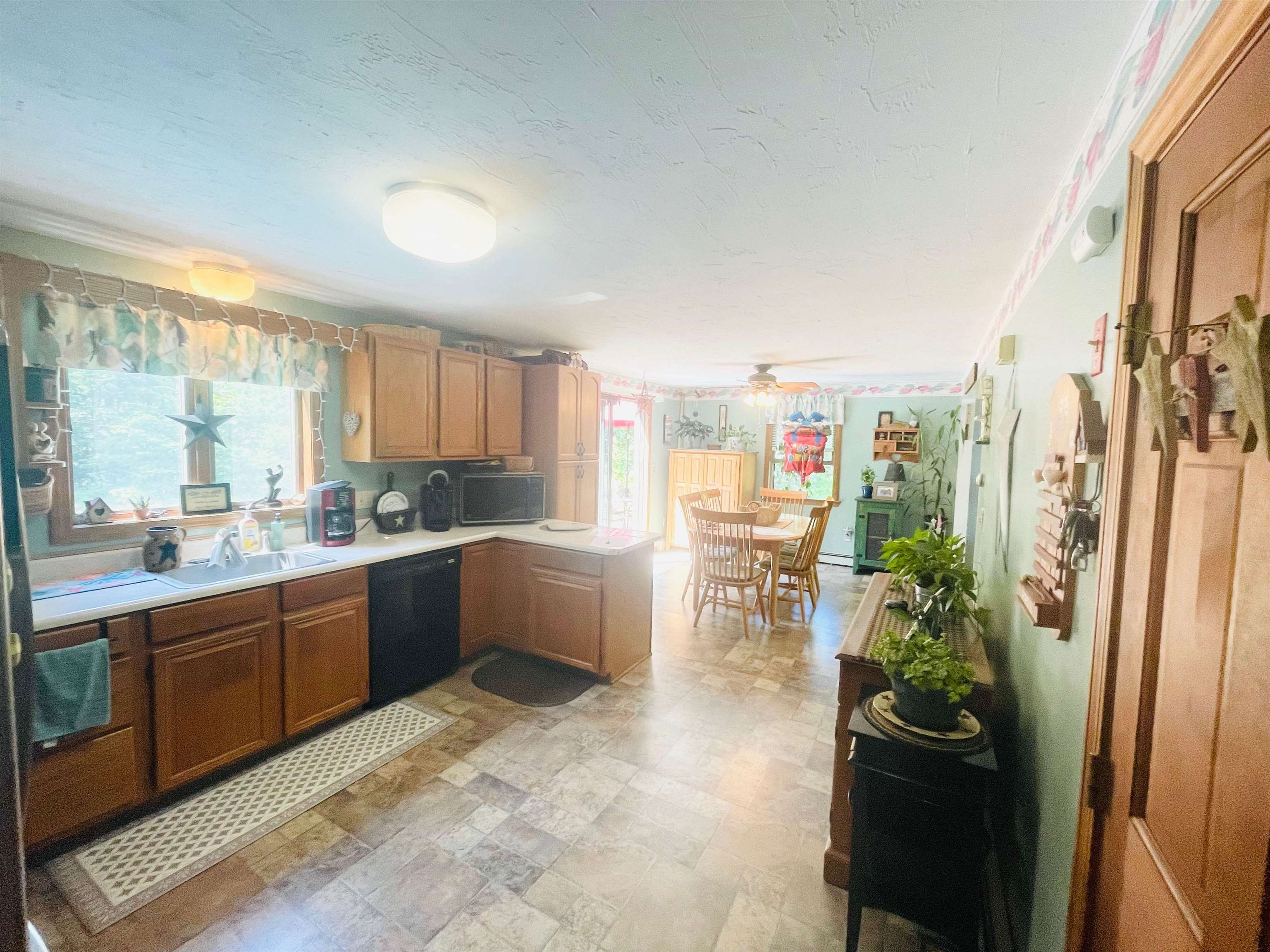 539 Scruton Pond Road Barrington, NH 03825 - Photo 10 of 39 Gallery Image 10