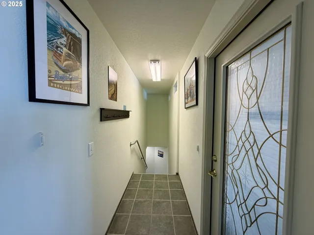 $1,350,000 | 30555 Sandy Drive, Gold Beach, OR 97444