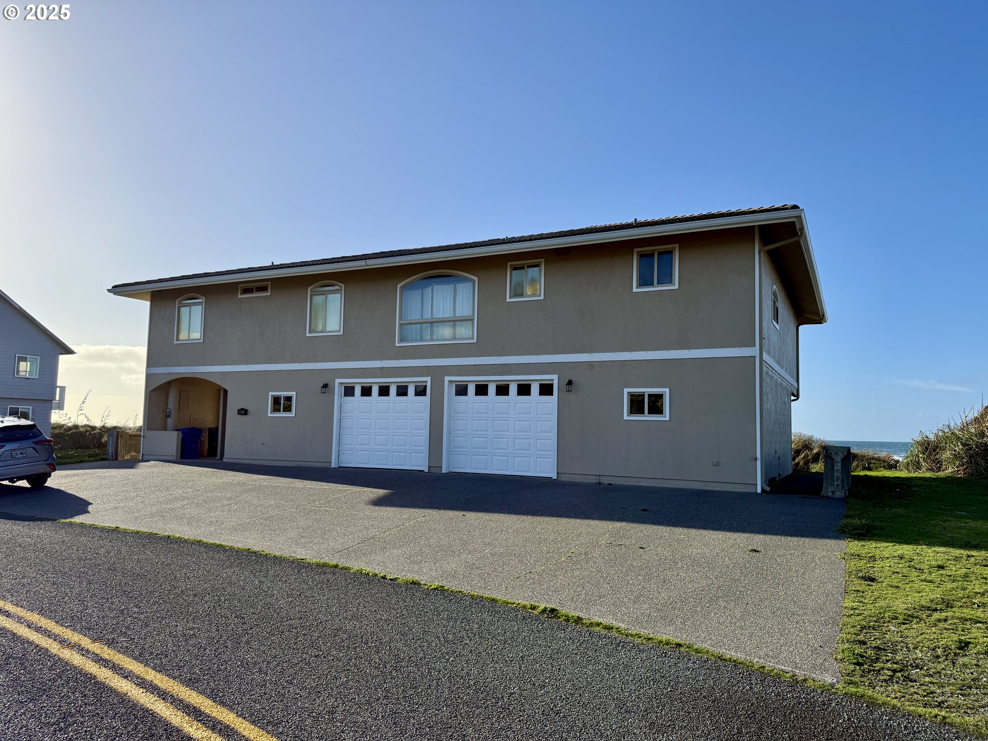 30555 Sandy Drive Gold Beach, OR 97444 - Photo 2 of 41