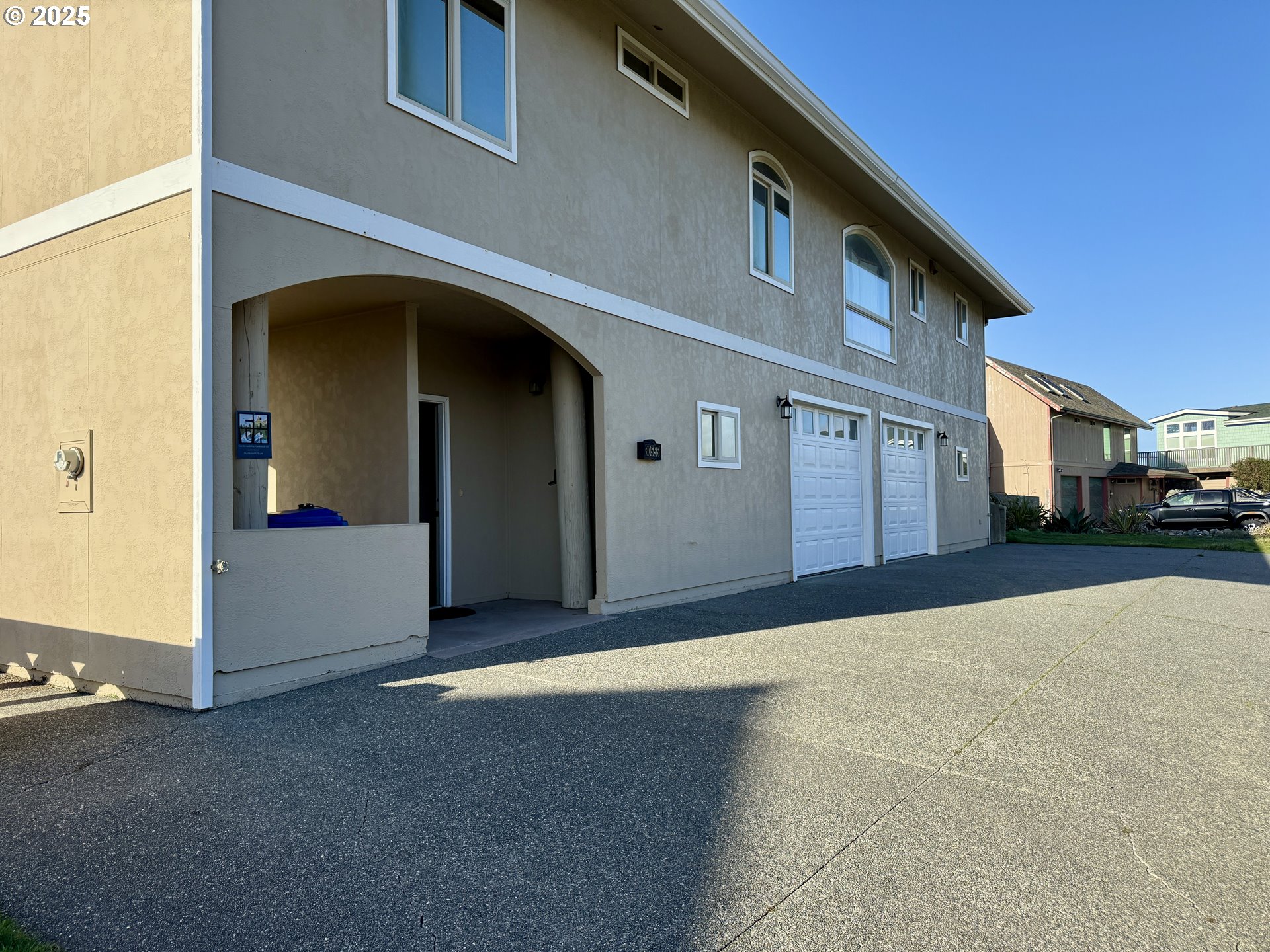 30555 Sandy Drive Gold Beach, OR 97444 - Photo 4 of 41