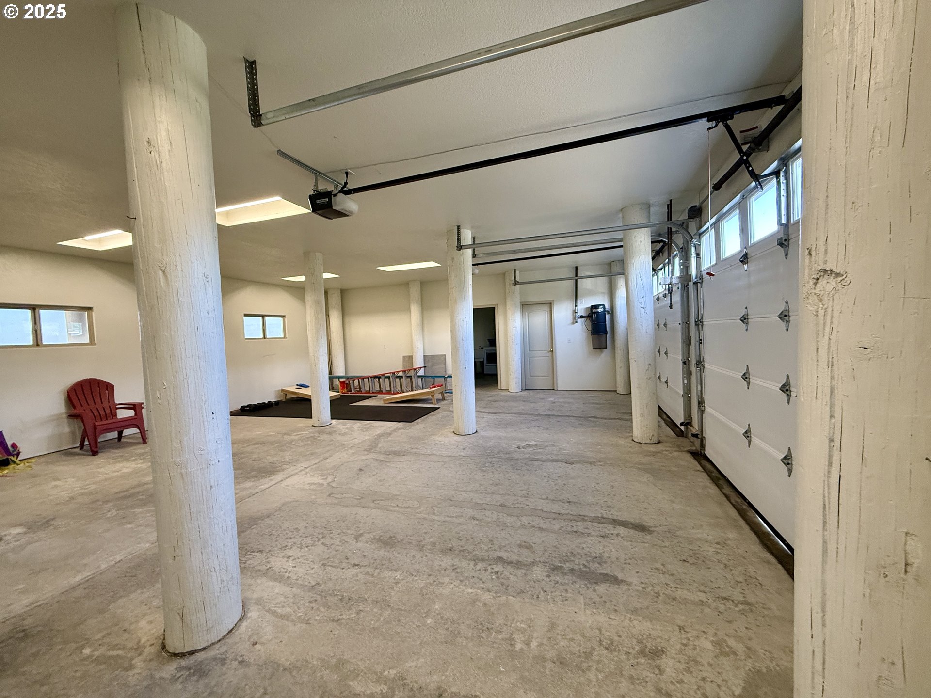 30555 Sandy Drive Gold Beach, OR 97444 - Photo 10 of 41