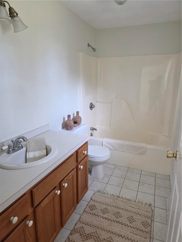 12 Butterfly Drive Westerly, RI 02891 - Photo 20 of 25