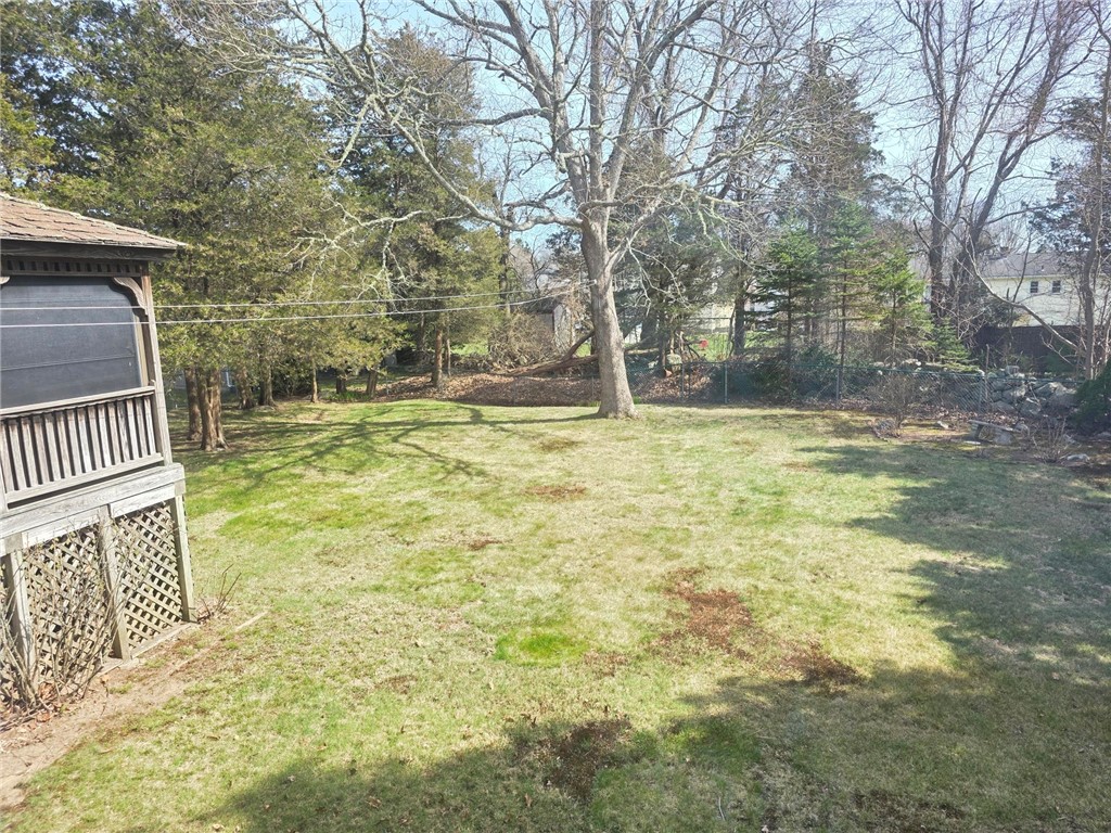 12 Butterfly Drive Westerly, RI 02891 - Photo 5 of 25