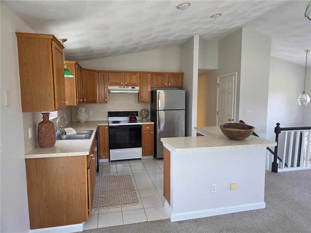 12 Butterfly Drive Westerly, RI 02891 - Photo 7 of 25