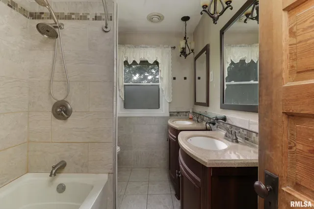 $185,000 | 412 Elm Street, Delavan, IL 61734