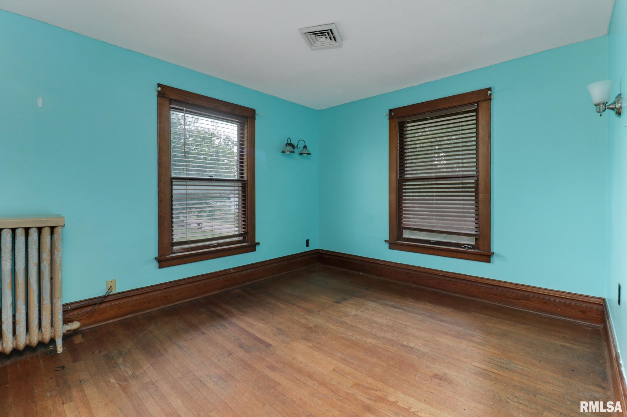 412 Elm Street Delavan, IL 61734 - Photo 19 of 33