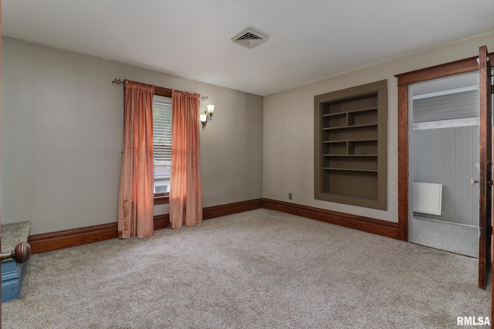 412 Elm Street Delavan, IL 61734 - Photo 21 of 33