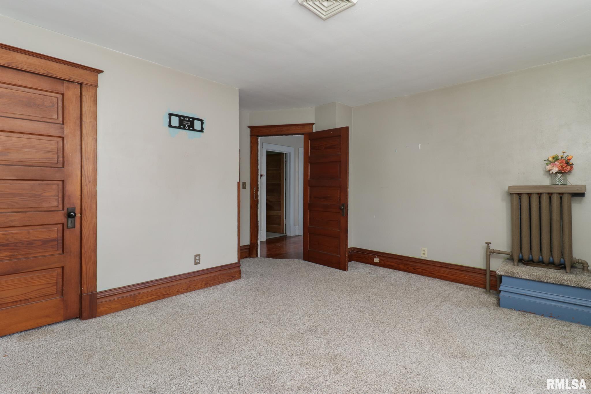 412 Elm Street Delavan, IL 61734 - Photo 22 of 33