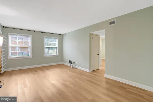 $2,450 | 2405 Arlington Boulevard, Unit 76, Arlington, VA 22201