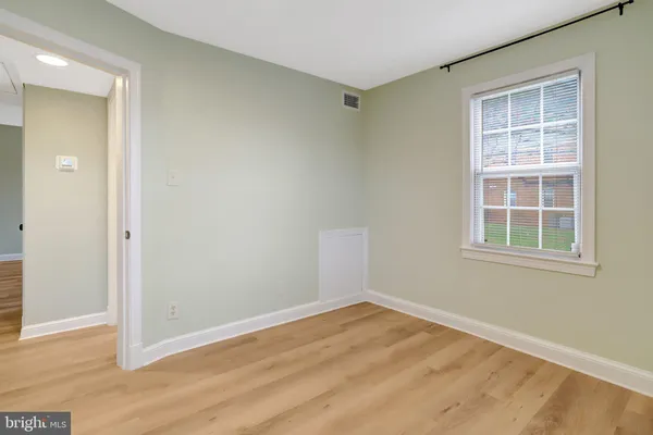 $2,450 | 2405 Arlington Boulevard, Unit 76, Arlington, VA 22201