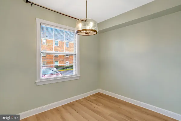 $2,450 | 2405 Arlington Boulevard, Unit 76, Arlington, VA 22201