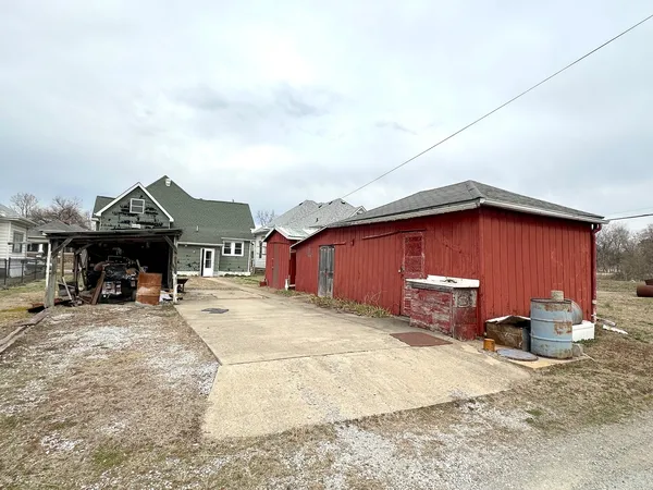 $72,000 | 1821 Division Street, Murphysboro, IL 62966