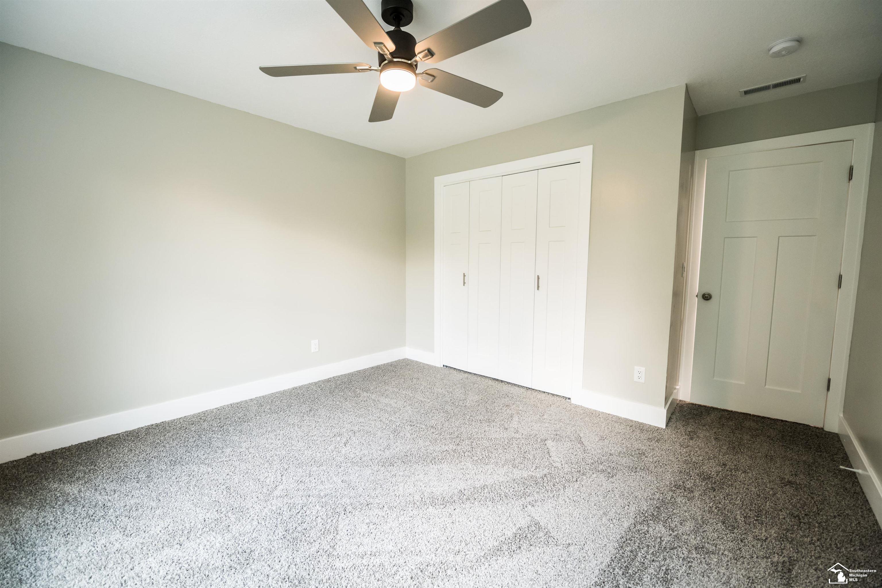 15441 Charles Street Monroe, MI 48161 - Photo 34 of 47 50111473-40.JPG