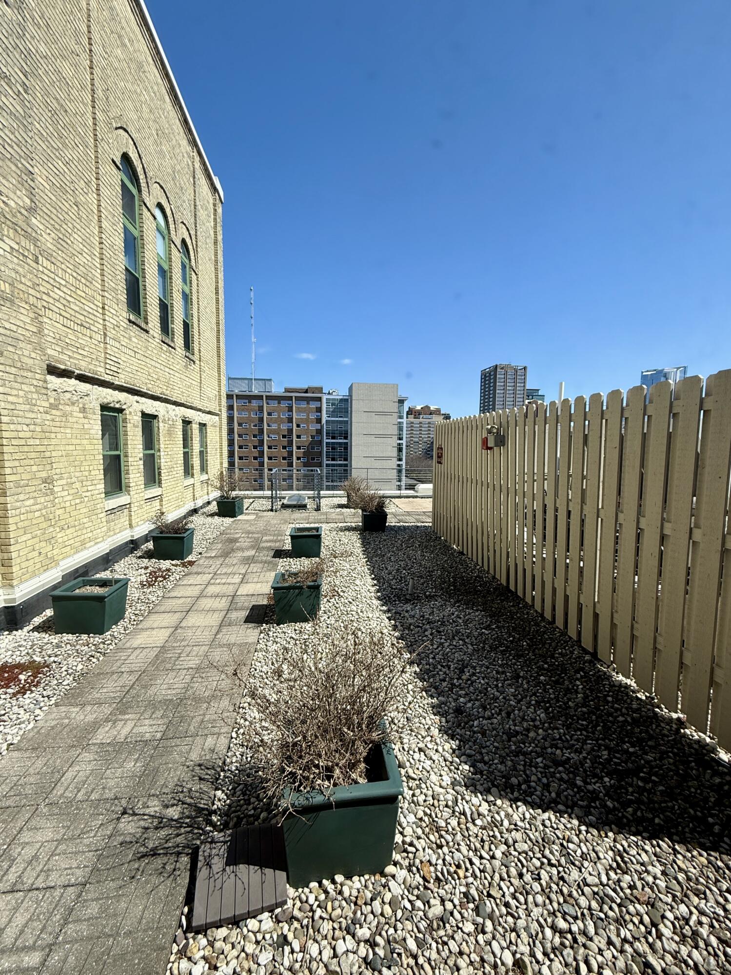 270 East Highland Avenue, Unit 446 Milwaukee, WI 53202 - Photo 21 of 29 Rooftop terrace