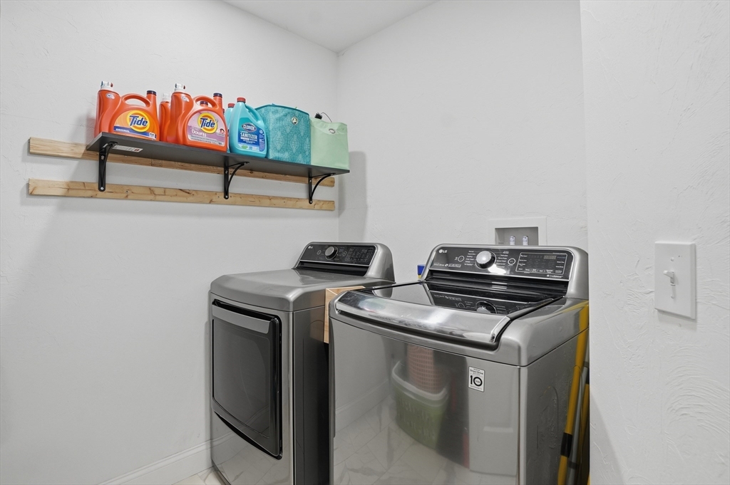 155 Turkey Hill Road Rutland, MA 01543 - Photo 28 of 38 a utility room with dryer and washer