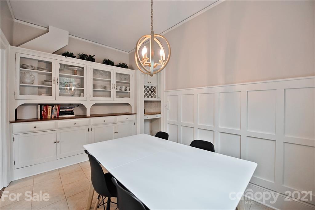 2227 Sharon Road Charlotte, NC 28207 - Photo 17 of 27 Gallery Image 17